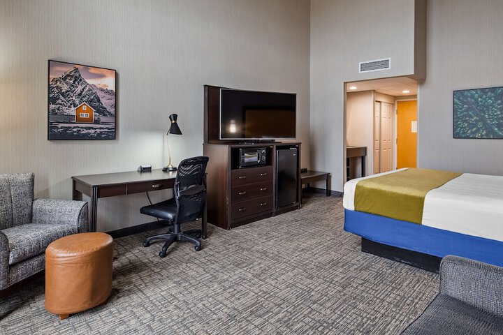 Room 19 of 35