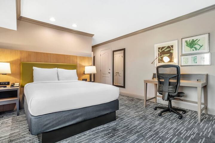 Country Inn & Suites by Radisson Metairie (New Orleans), LA
