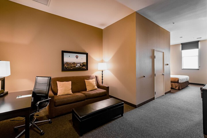 Hotel Maison Yakima Tapestry Collection by Hilton