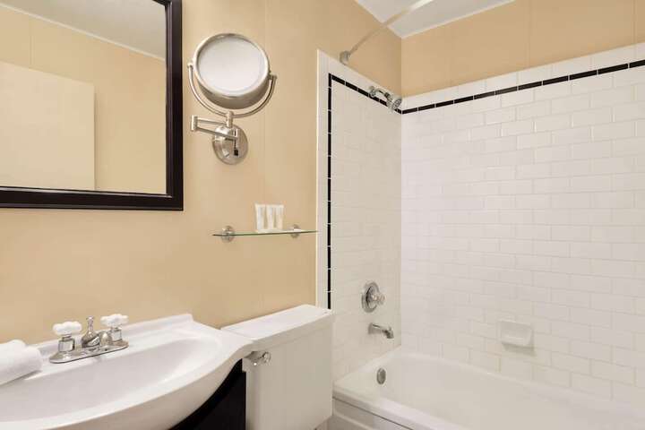 The Plaza Hotel Downtown Trademark Collection by Wyndham