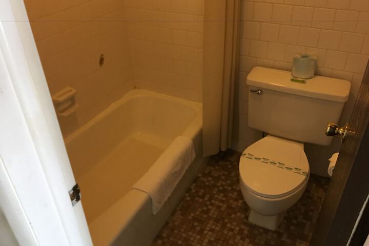 Room 3 of 12