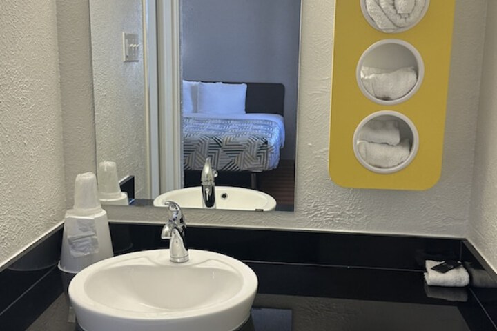 Room 22 of 45