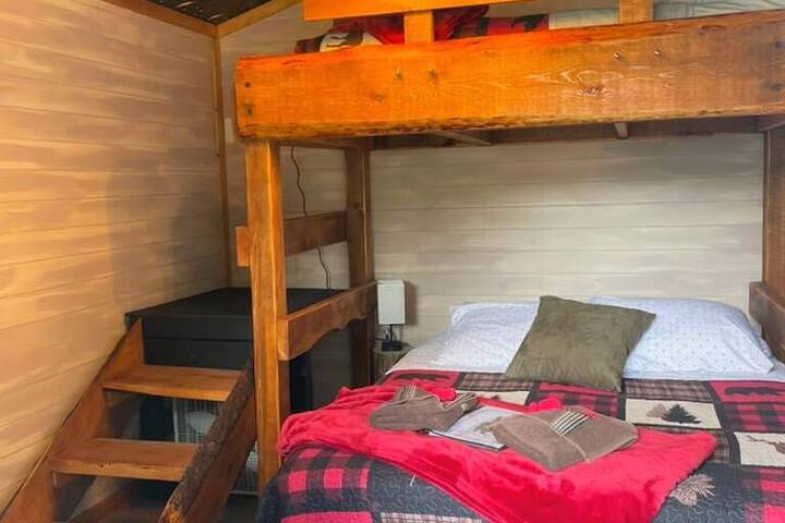 Nauti Otter Inn and Yurt Village