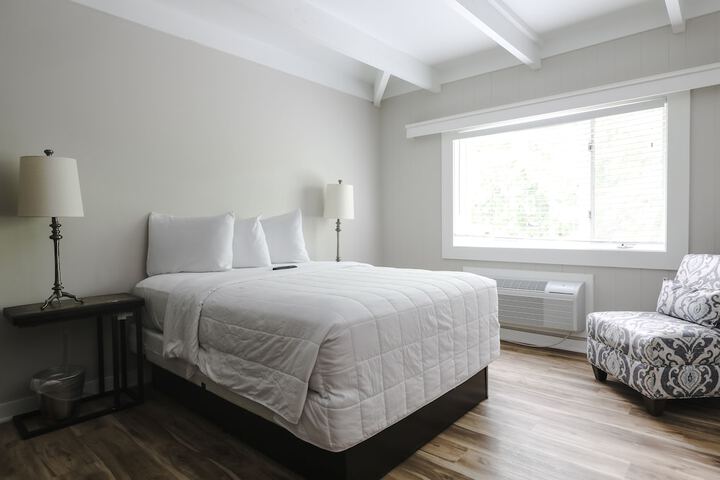 Room 15 of 119