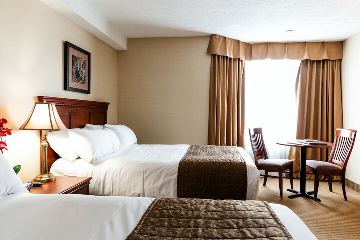Room 32 of 44