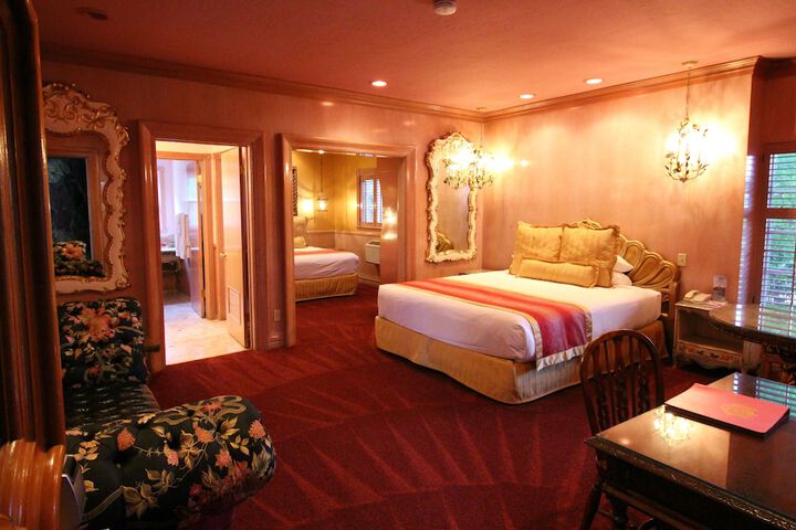 Room 267 of 461