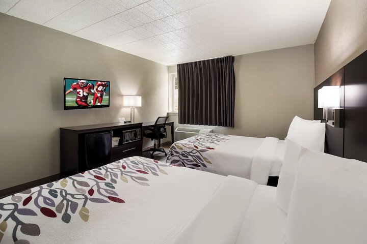 Room 18 of 34