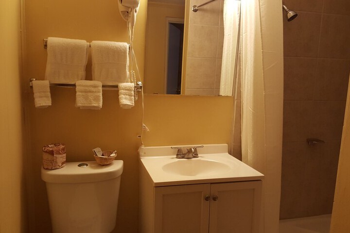Room 15 of 36