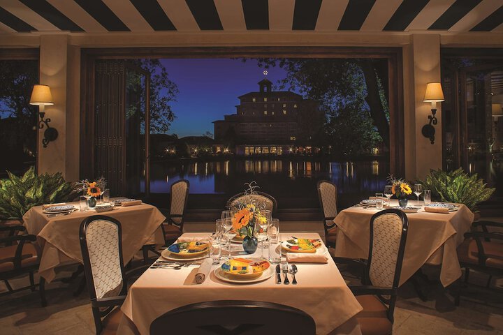 Dining 88 of 126