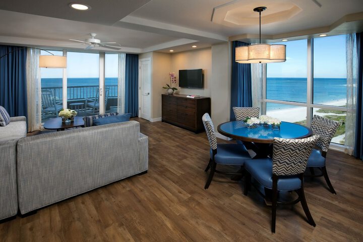 Room 43 of 60