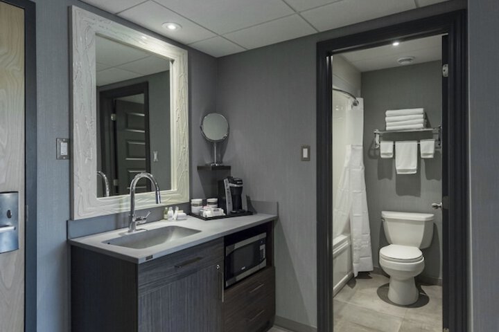 Room 10 of 75