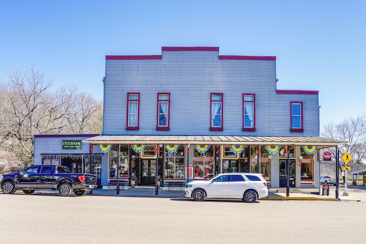 Lake Pepin Getaway w / Pond Walk to Restaurants!