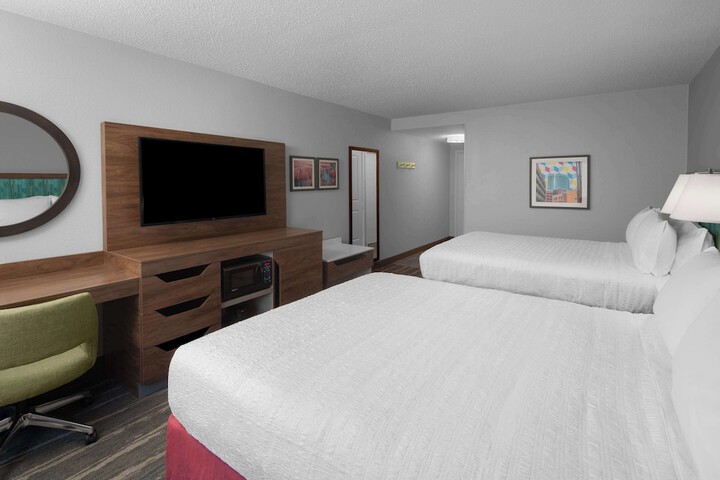 Room 21 of 30