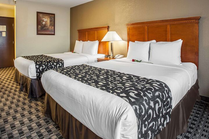 Room 21 of 35