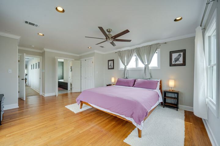 Pet-friendly Texas Retreat w / Deck & Gas Grill!