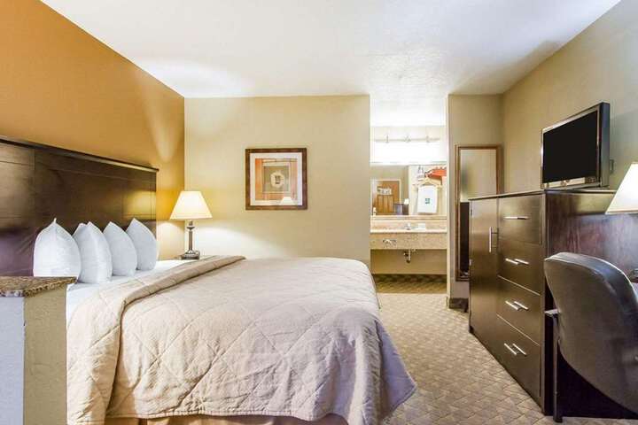 QUALITY INN AND SUITES