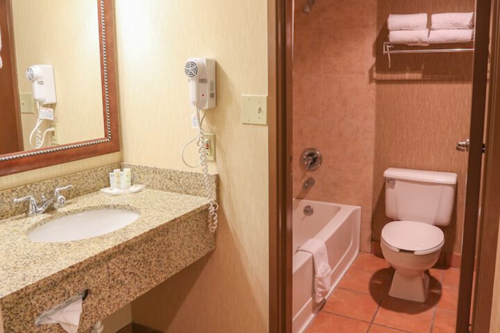 Room 16 of 35
