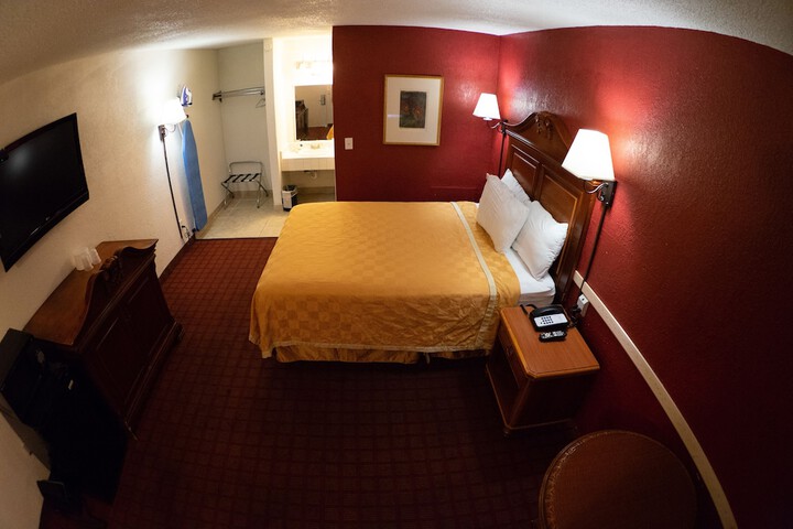 Room 34 of 57