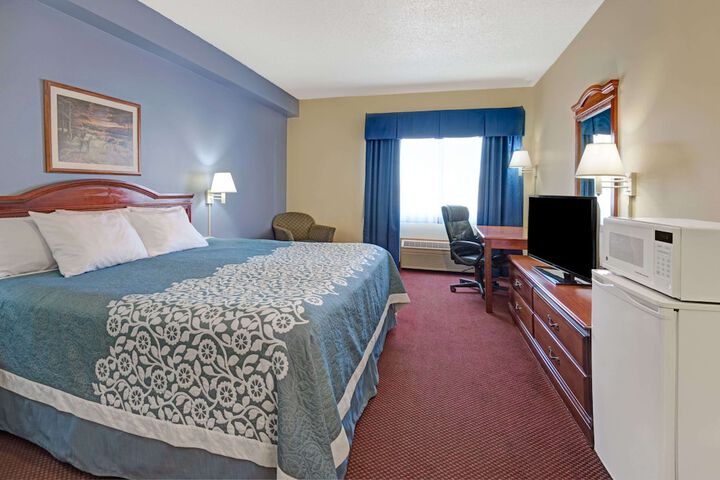 Room 8 of 14