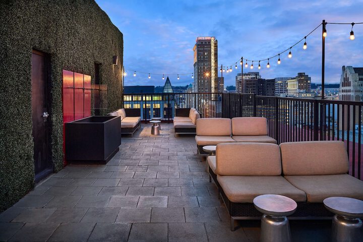 Redmont Hotel Birmingham Curio Collection by Hilton