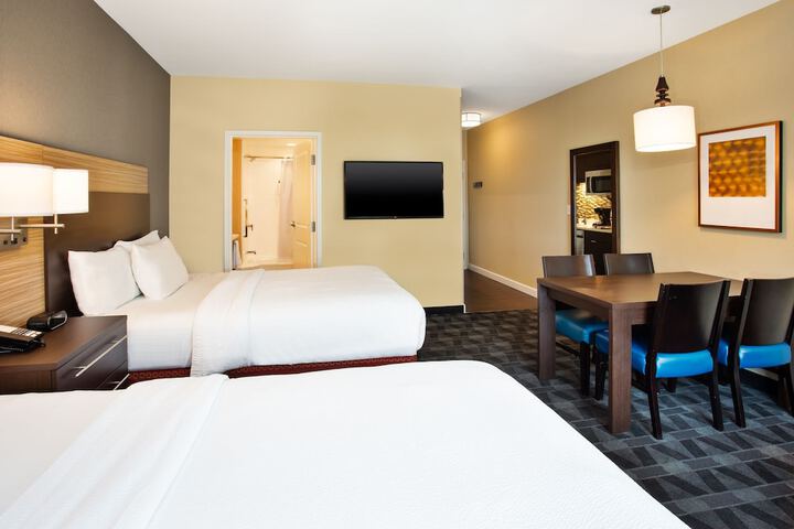 Room 25 of 65