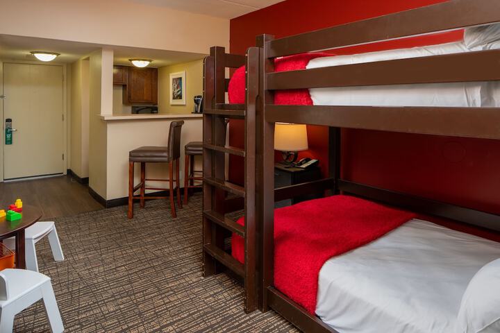 Room 36 of 61