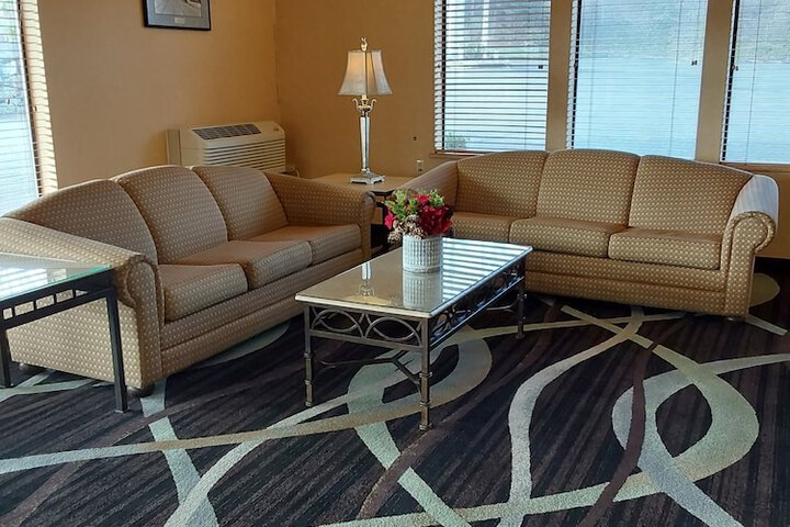 Room 13 of 25