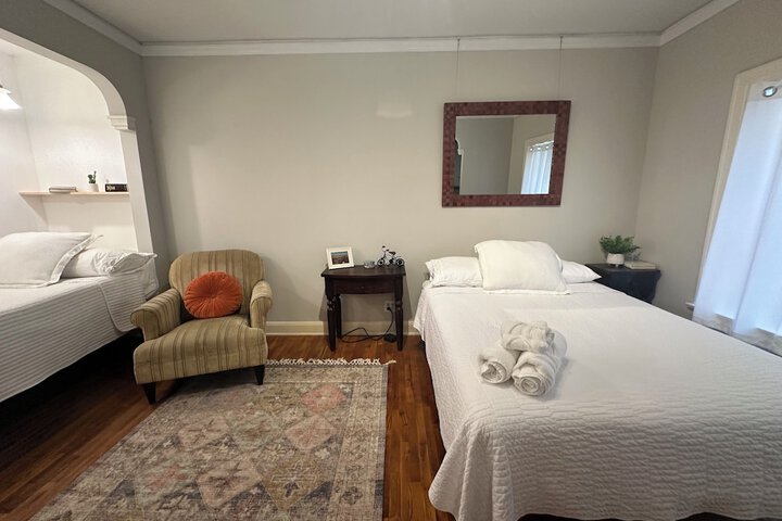 Room 43 of 100