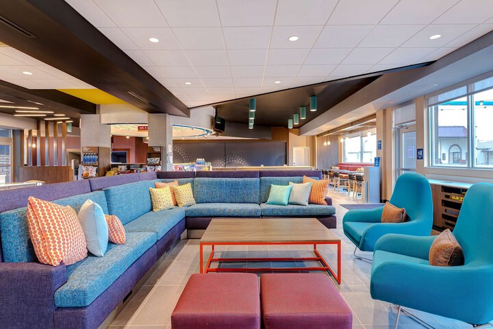 Hotel Interior 17 of 34