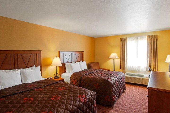 Room 16 of 30