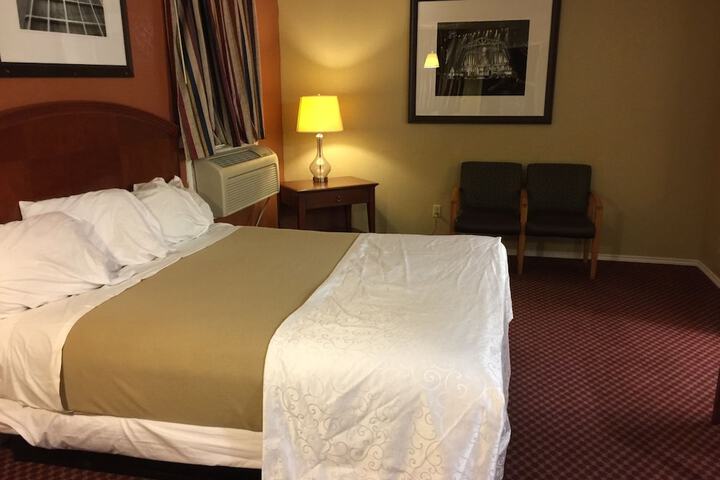 Room 19 of 47