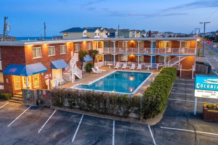 Colonial Inn Motel
