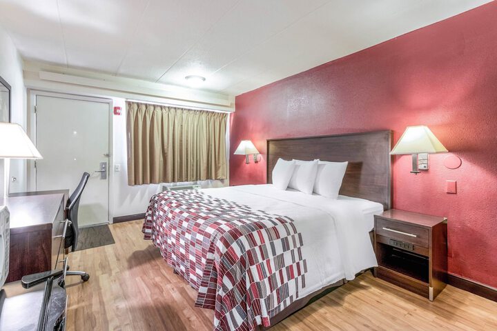 Room 25 of 27