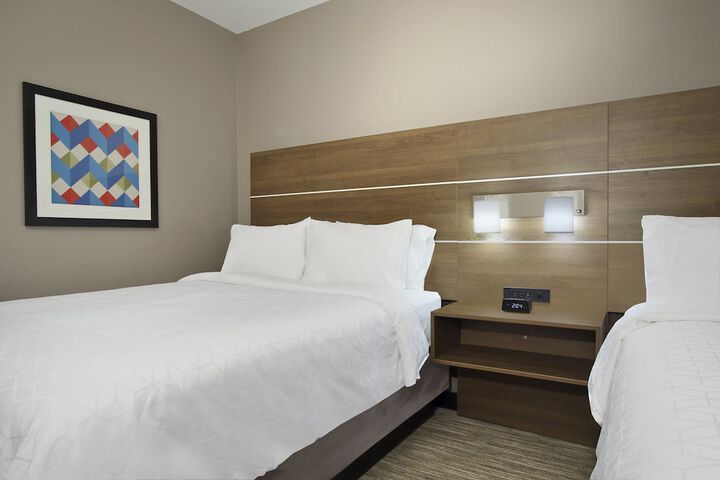 Holiday Inn Express & Suites Dallas-Frisco NW Toyota Stdm by IHG