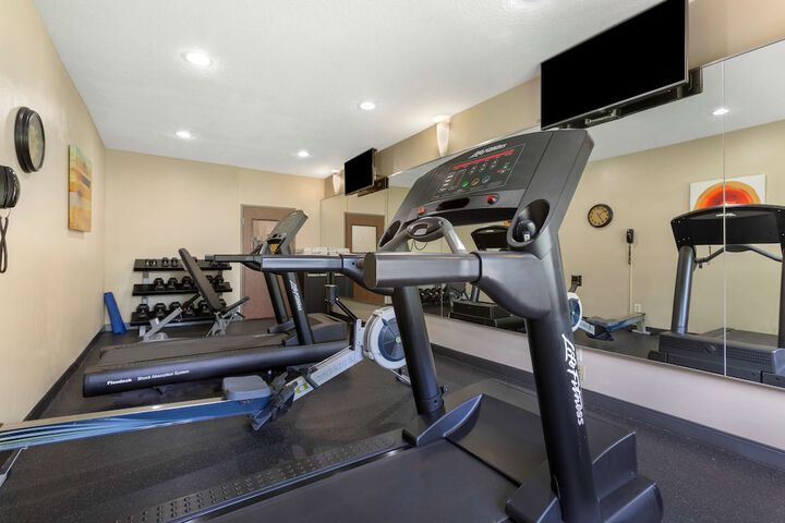 Best Western Plus The Four Corners Inn