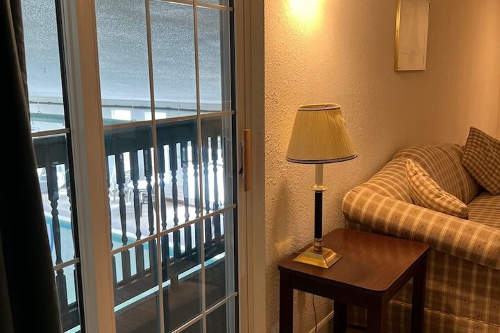 Room 26 of 87