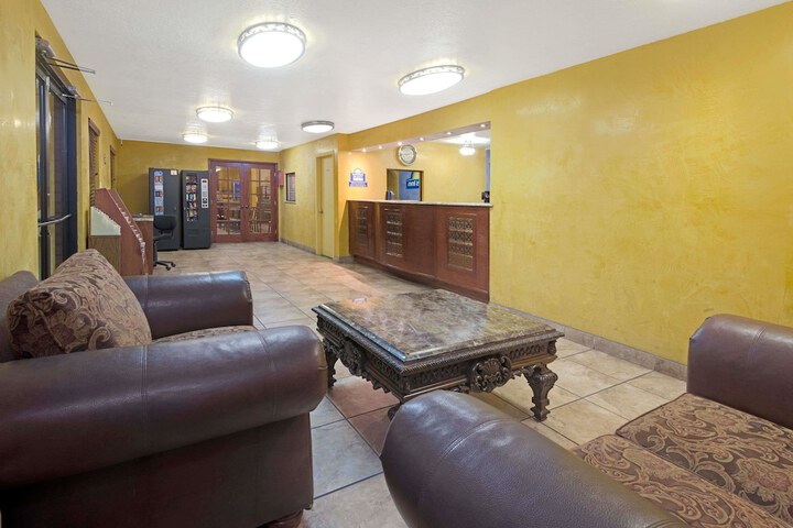 Hotel Interior 7 of 24