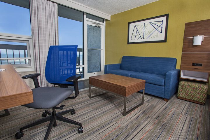Holiday Inn Express Nags Head Oceanfront by IHG