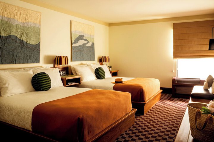 Room 10 of 30