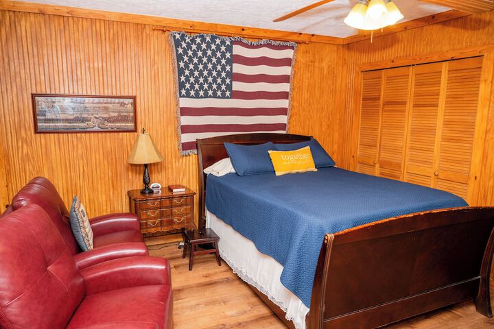 Mountain Aire Cottages Inn & Glamping
