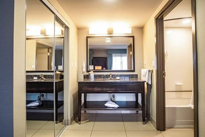 Hampton Inn & Suites by Hilton St. Johns Airport
