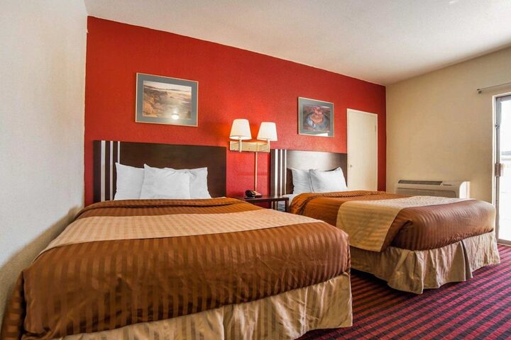 Room 22 of 36