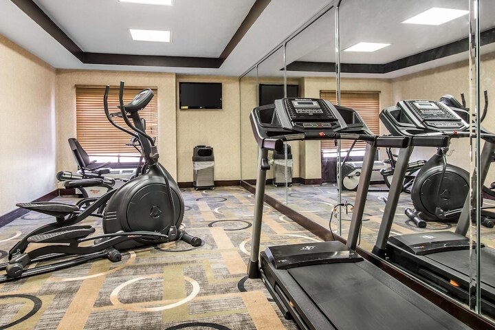Quality Inn & Suites Memphis East