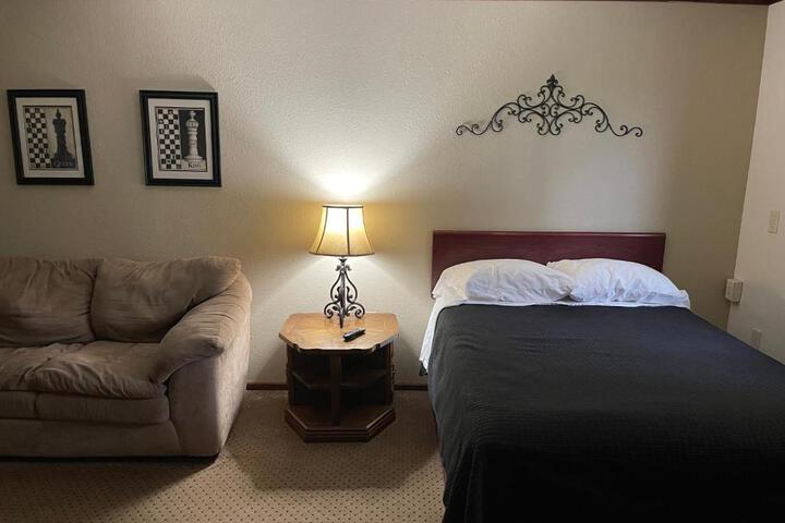 Highland Court Motel