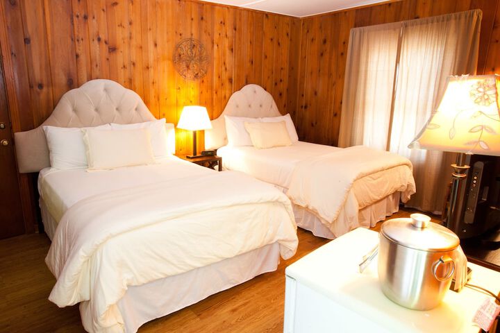Room 18 of 28