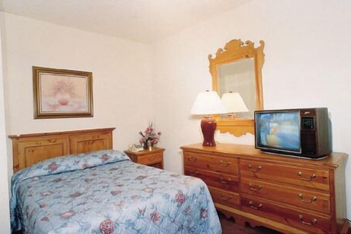 Room 10 of 22