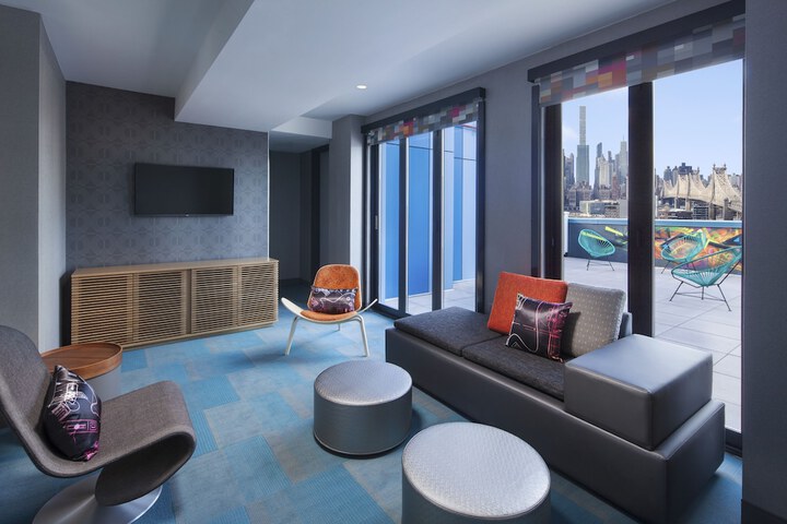 Aloft by Marriott Long Island City-Manhattan View