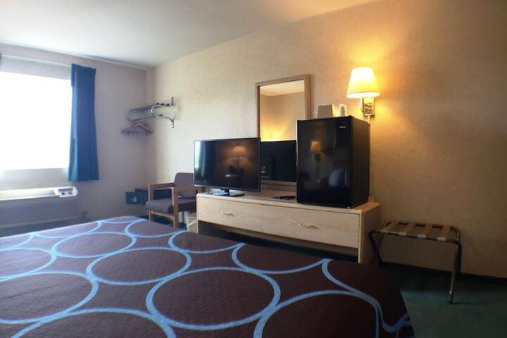 Room 14 of 44