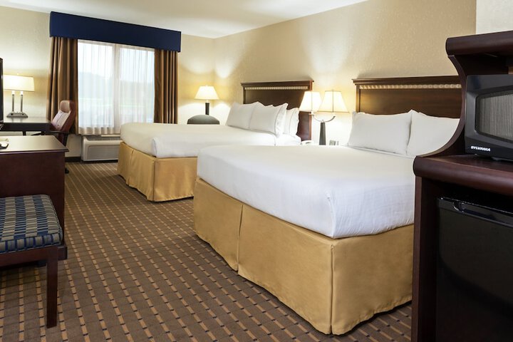 Holiday Inn Express & Suites Allentown West by IHG