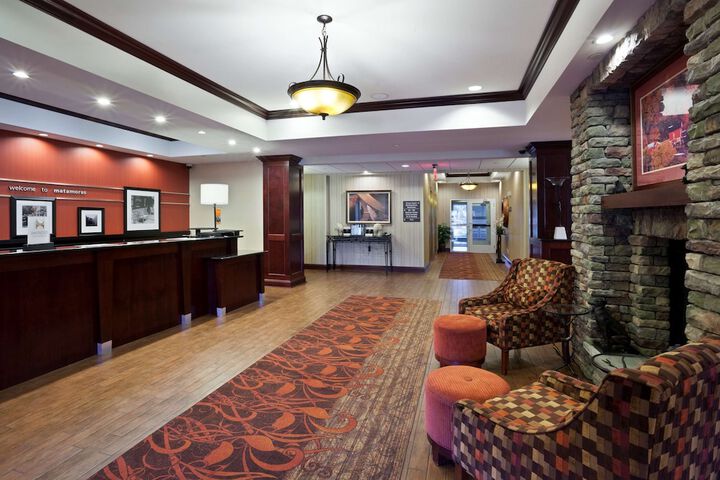 Hampton Inn Matamoras / Milford